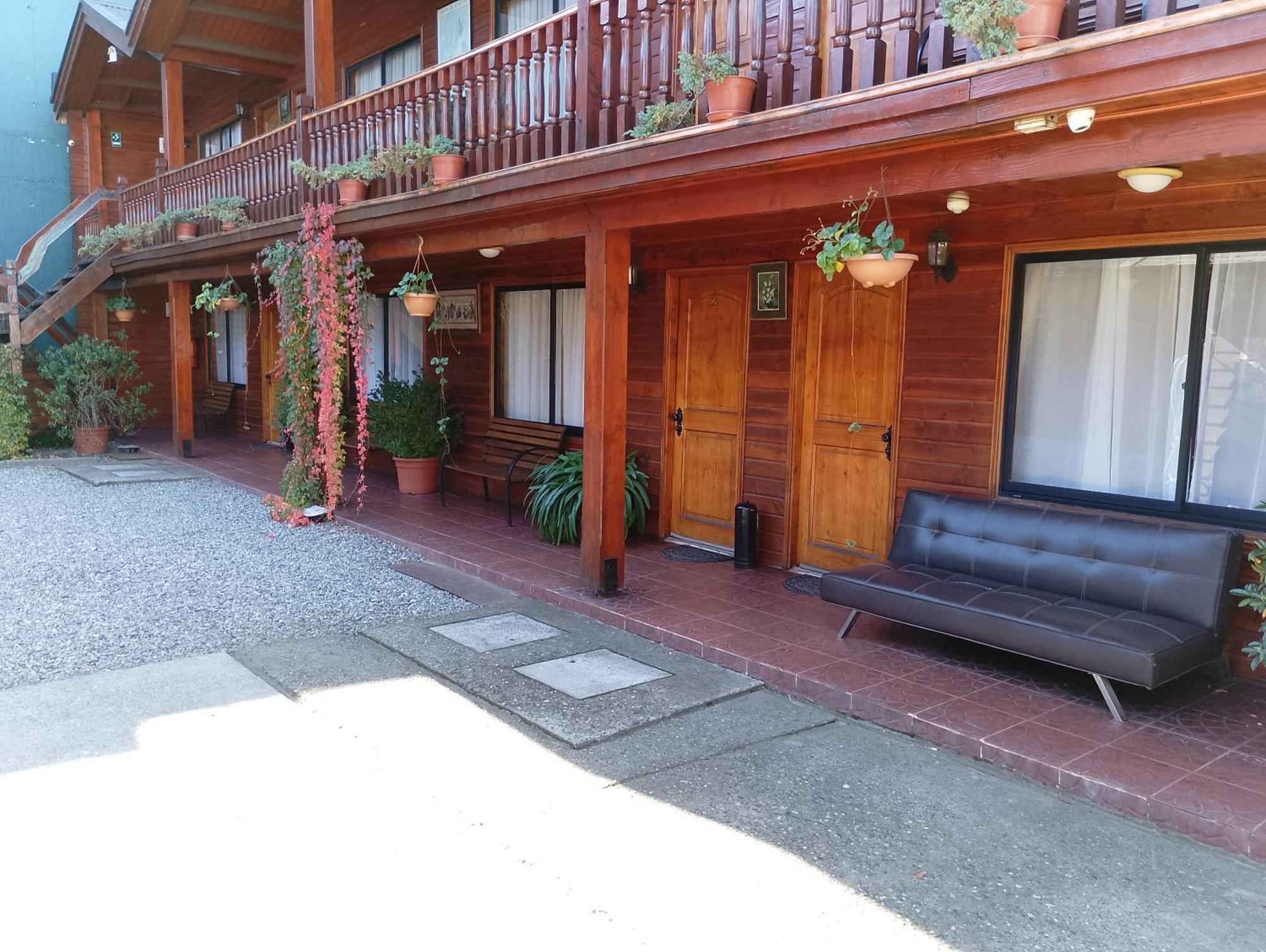 Apart-Hotel Colonia-Koenigsberg Estacionamiento Deptos Completos Ubicado En El Centro De Valdivia Aire Acondicionado 外观 照片