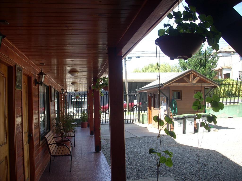 Apart-Hotel Colonia-Koenigsberg Estacionamiento Deptos Completos Ubicado En El Centro De Valdivia Aire Acondicionado 外观 照片